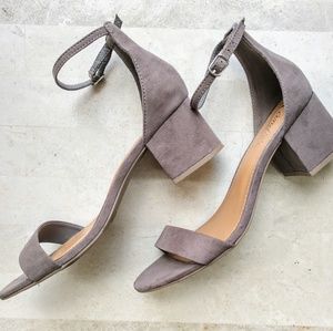 Candie's Sandal with a Chunky Heel